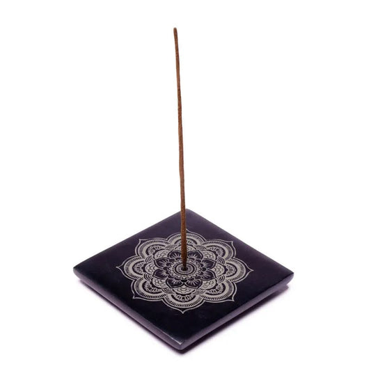 Mandala-Räucherstäbchenhalter aus schwarzem Speckstein