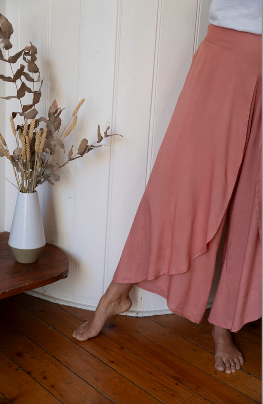 Damenhose – weißer V-Taille
