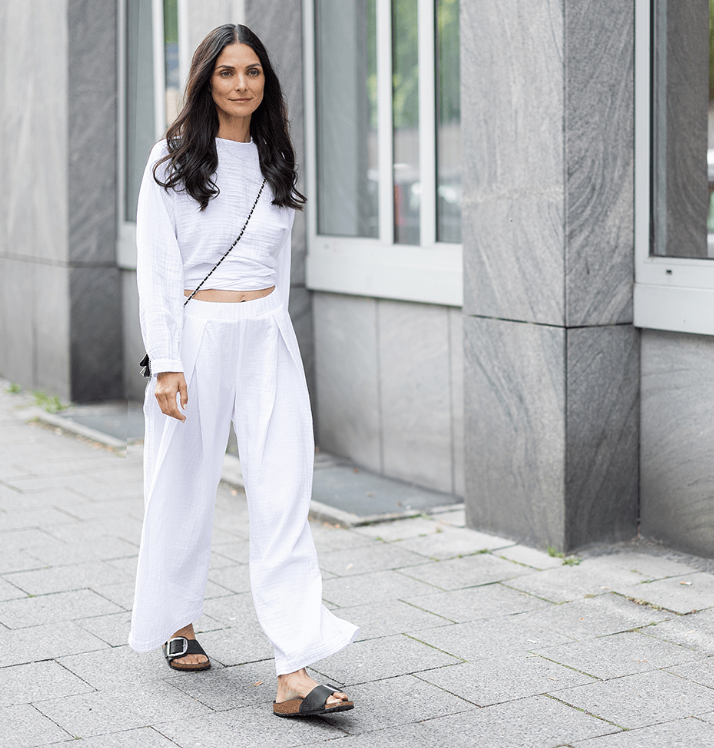 Nomad pants in vanilla-pastel yellow muslin cotton