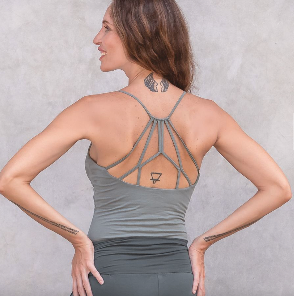 Nicole top with crossed straps - forest green