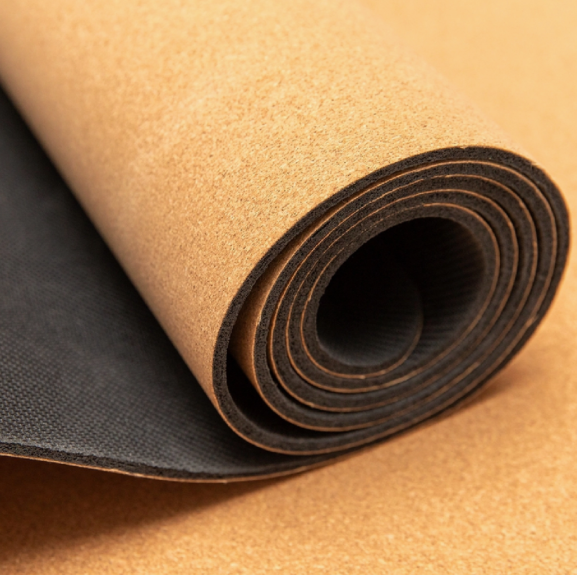 "Neutral" cork and rubber yoga mat