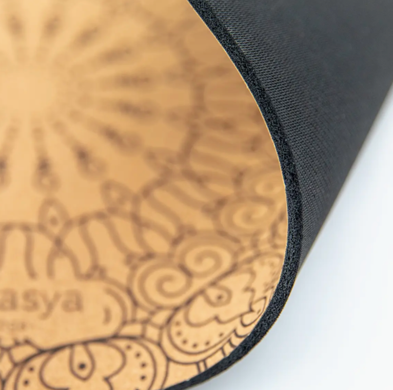 Mini Studio Yoga Mat for Knees: Gray + Strap