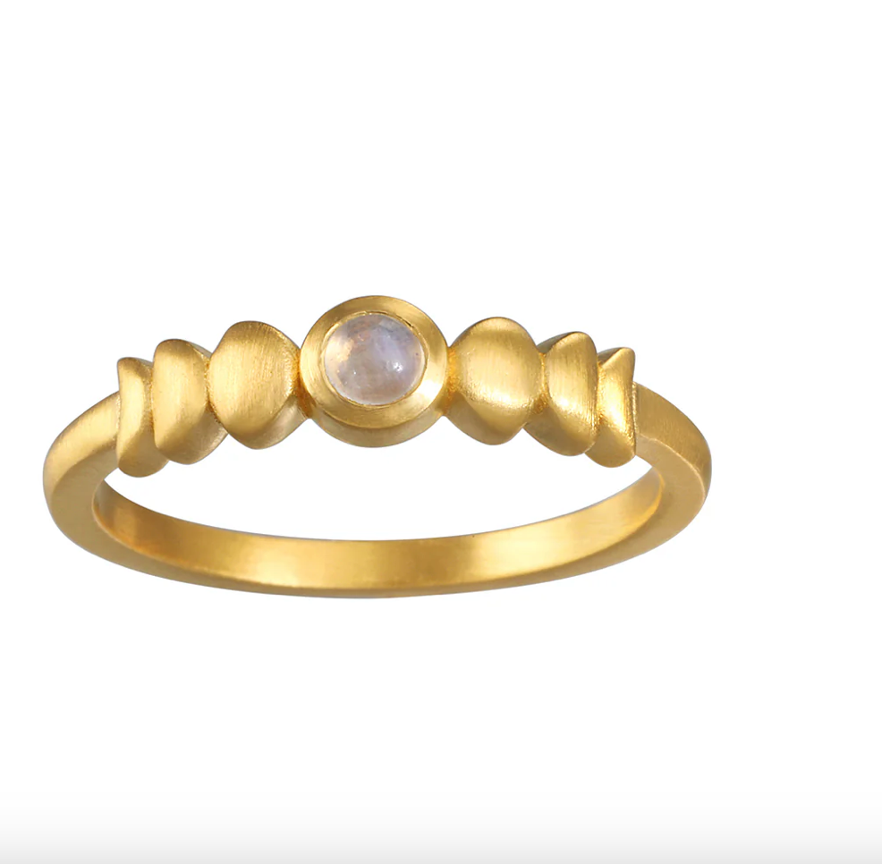 Bague "Moonstone Evoling Goddess " phase lunaire - plaqué or 18 carat