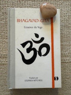 I AM A WOMAN - Creative, Sacred & Invincible. Yoga Manual: Essential Kriyas for Women