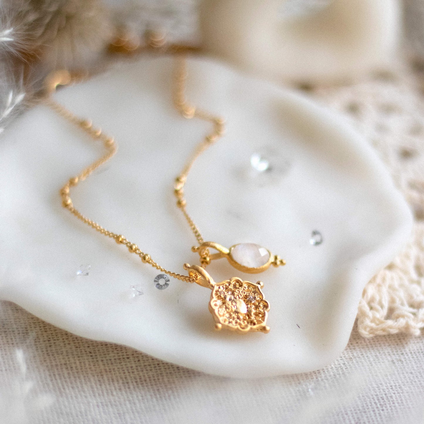 Collier Inner knowing