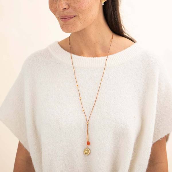 Golden Purpose necklace with carnelian stone