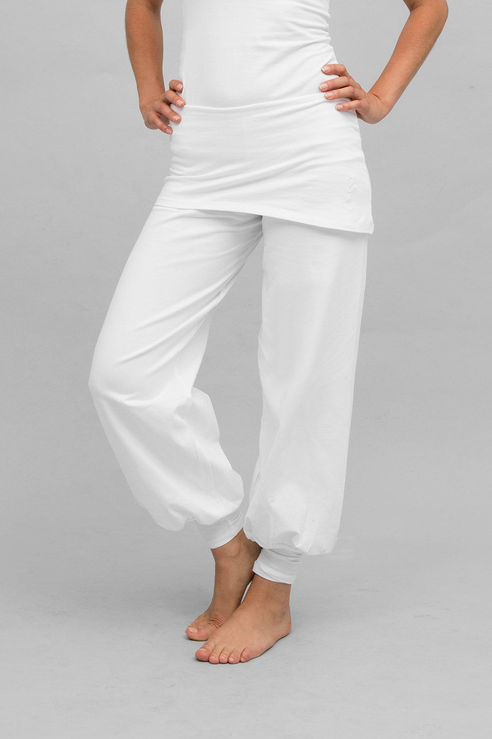 White Sohang pants