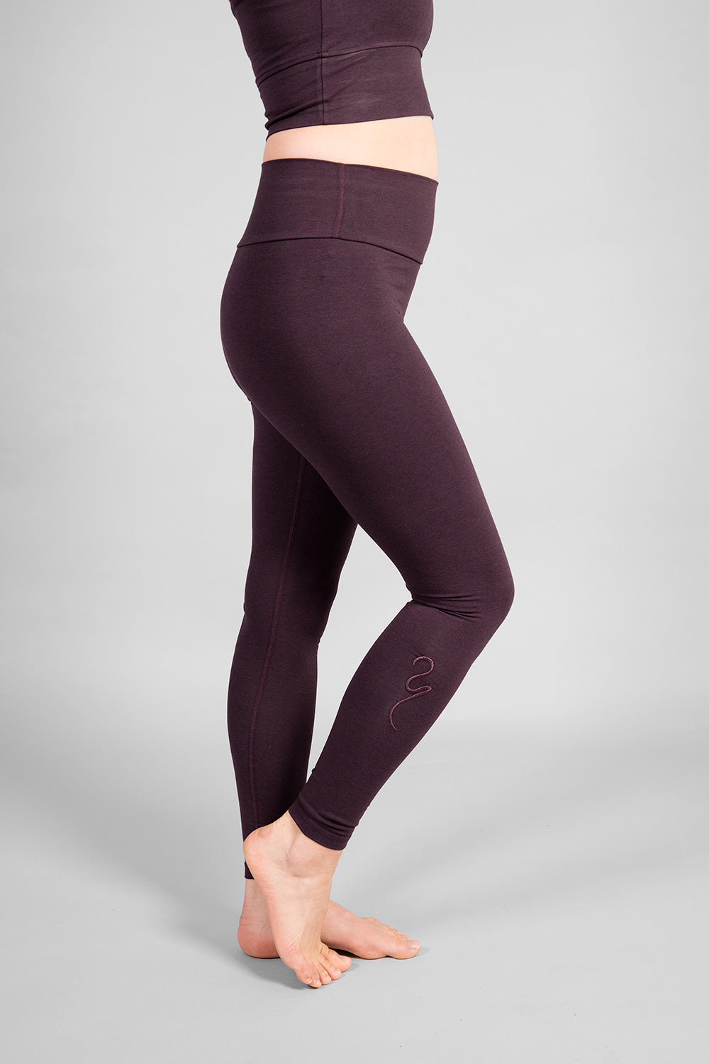 Dark Purple Vega Leggings