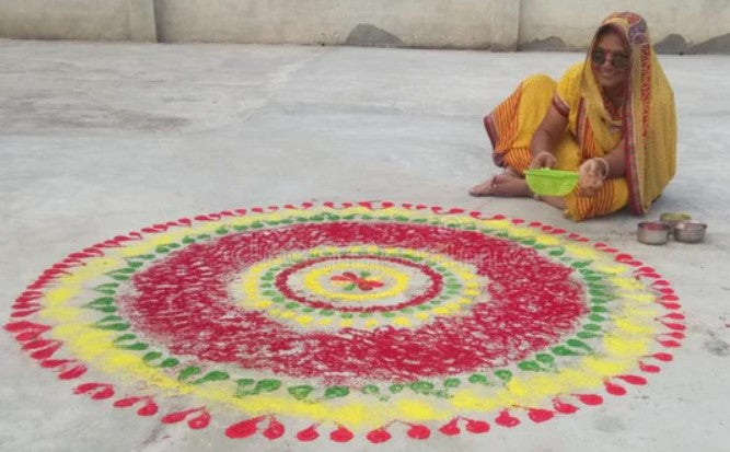 Zafu demi lune rangoli