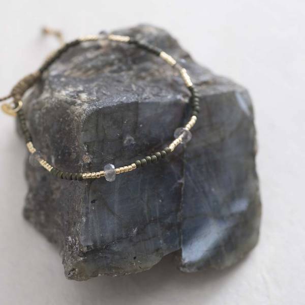 Warrior bracelet with labradorite