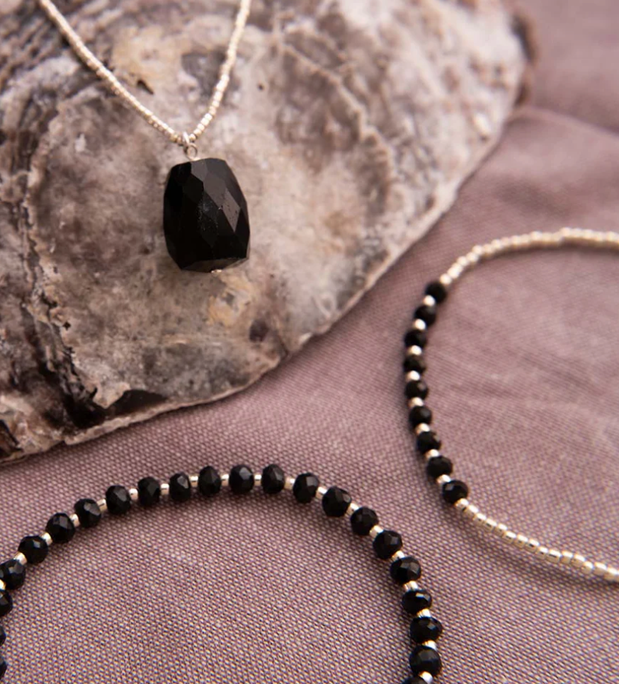 Golden Loyal bracelet with citrine stone