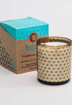 Positive energy scented candle with natural stones