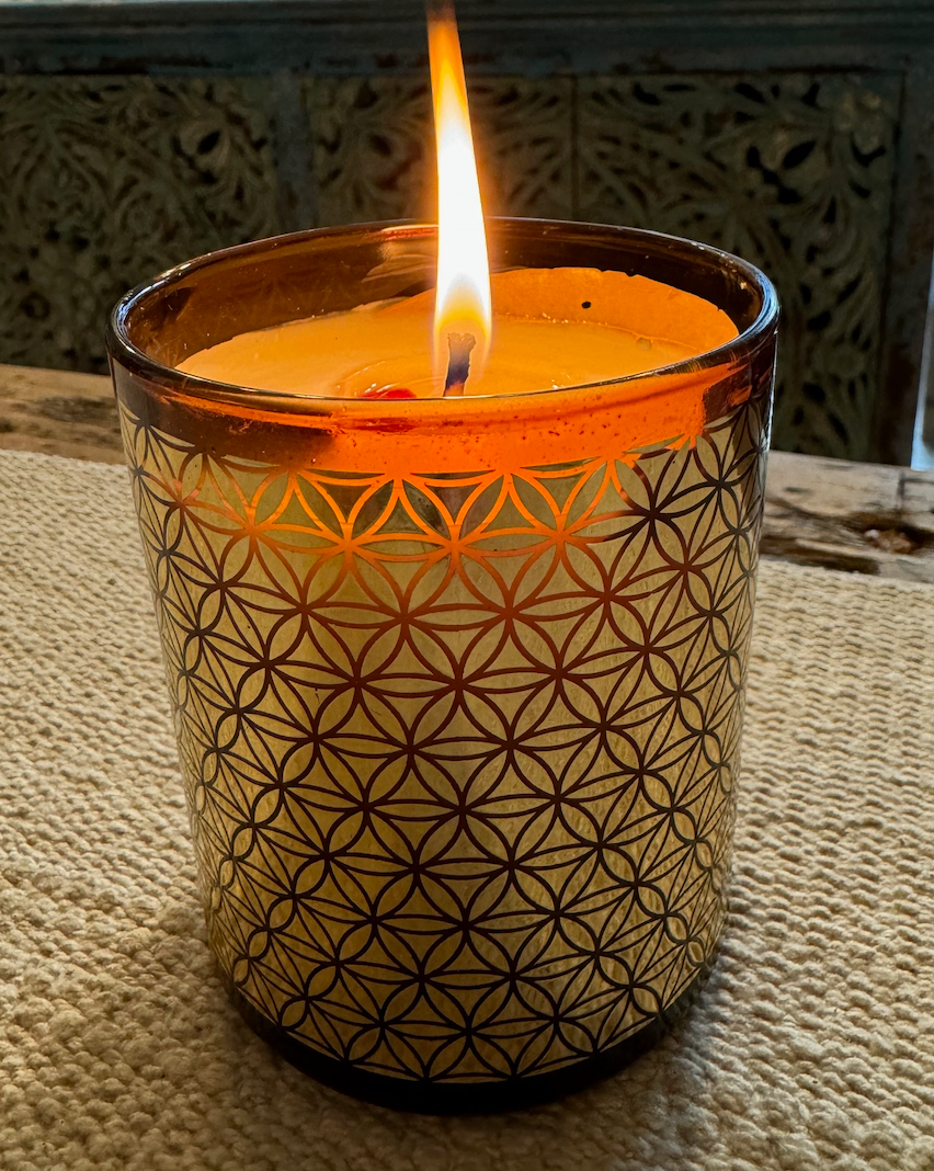 Positive energy scented candle with natural stones