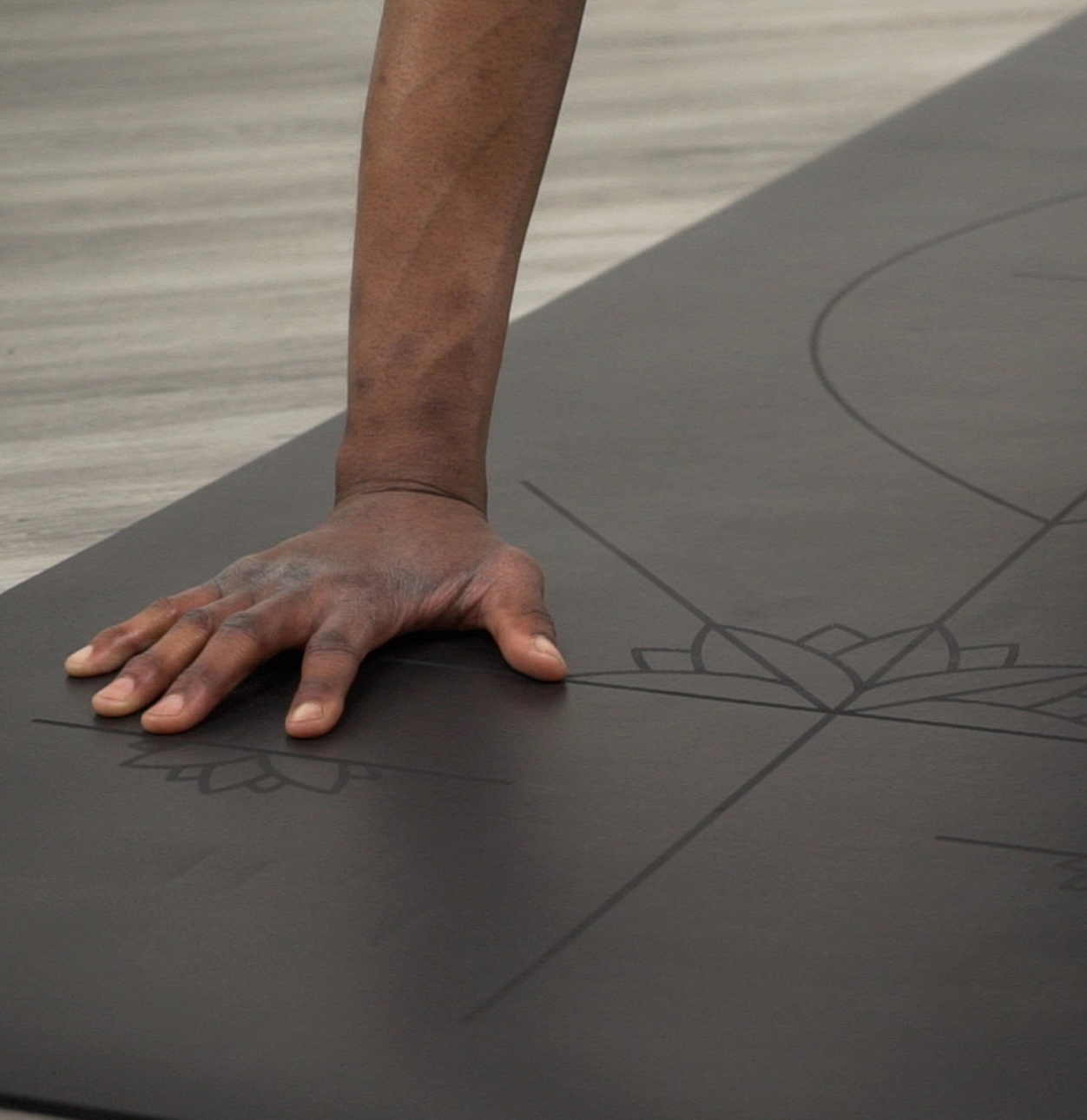Iconic Eco Smart Rug Naturkautschuk NUDE