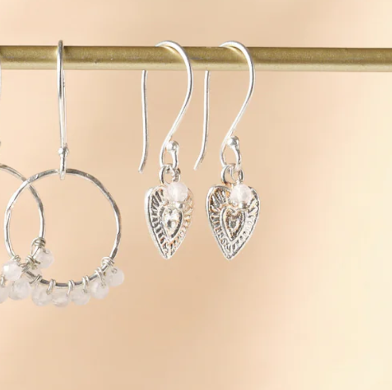 Boucles d'oreilles généreuses en quartz rose argent