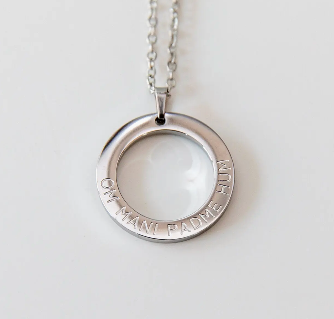 Collier Mantra "Om Mani Padme OM"