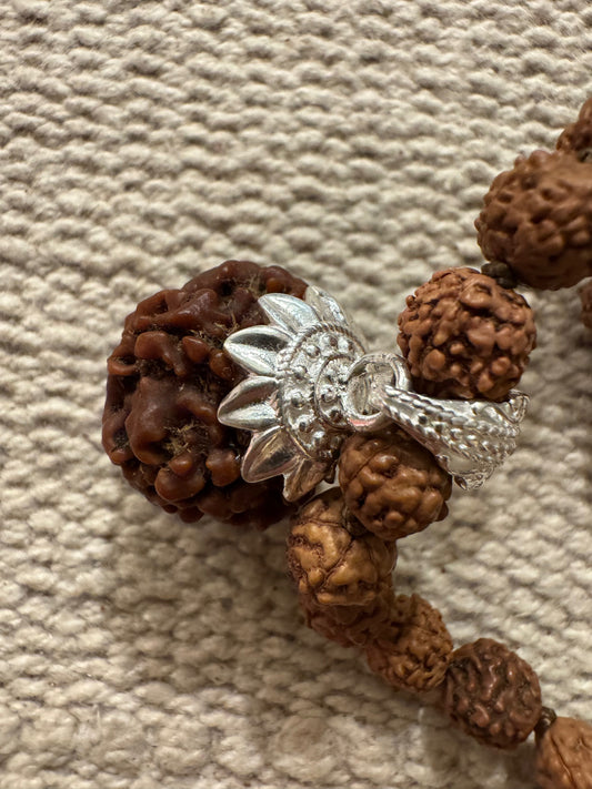 Collier - Mâlâ en perles de Rudraksha - argent
