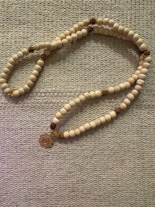 Collier - Mâlâ en bois de Tulsi & argent plaqué or - Pavrati