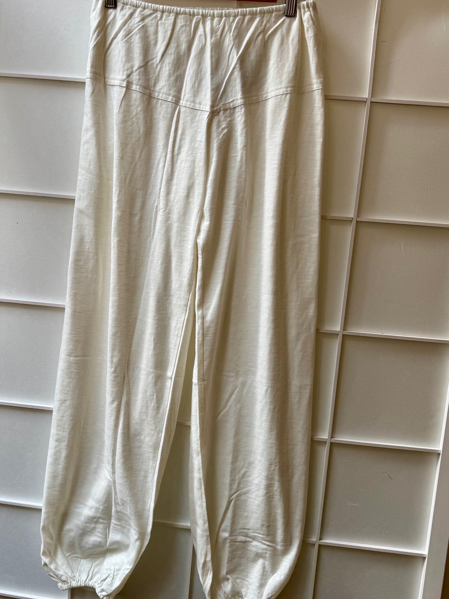 Women's pants - white V-waist