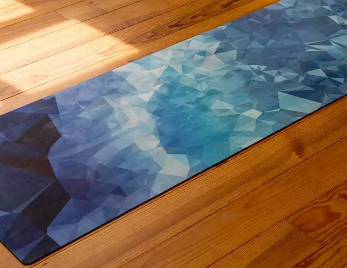 “Poly wave” yoga mat in natural rubber and microfiber